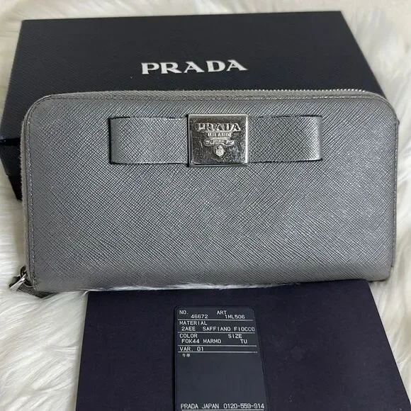 💯Authentic Prada Safiano Zipped Around Long Wallet 🍀