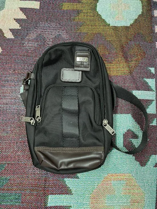🧡Tumi Alpha Bravo Black Chest Pack
