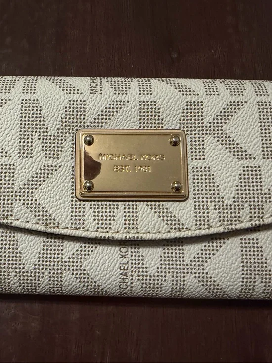 Michael Kors White and Gold Logo Wallet