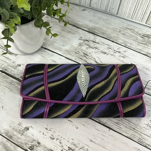 Stingray Skin Trifold Long Wallet