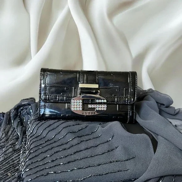 Guess black patent leather zip wallet rhinestone logo buckle y2k vintage grunge
