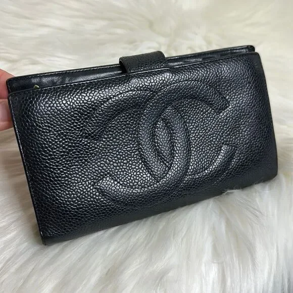 💯Authentic Chanel Caviar Long Wallet🍀
