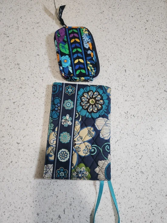 Vera Bradley Quilted Floral Navy Blue Passport Cover with Matching Coin Pouch