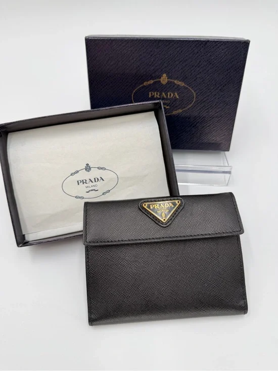 Prada Black Saffiano Leather Compact Wallet with Gold Logo New In Box w/COA