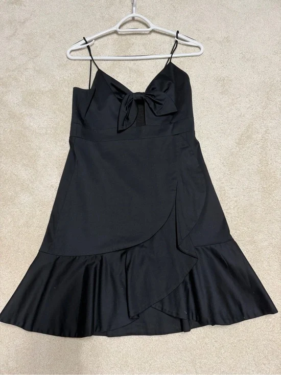 Alice + Olivia Black Spaghetti-Strap Bow-Front Mini Dress