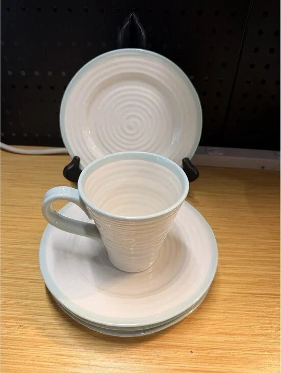 Portmeirion Sophie Conran White Teal Blue Jumbo Cup & 4 Saucers *