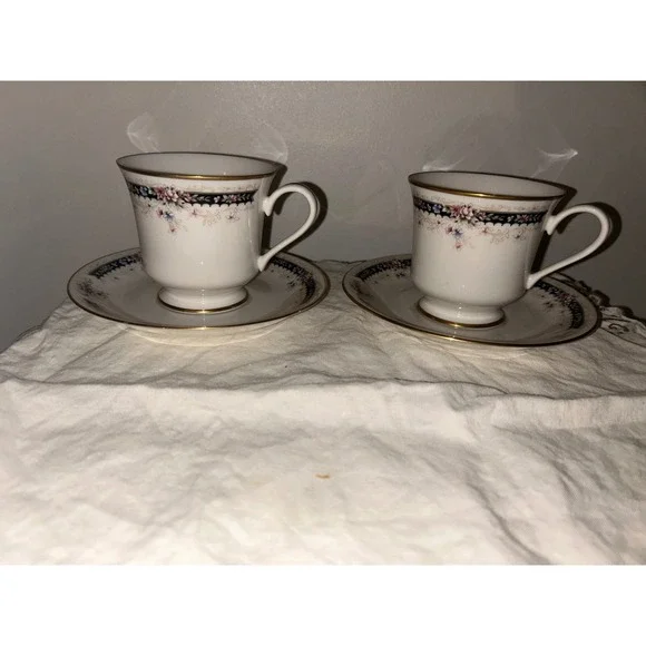 Gorham Nocturne Fine China Tea Cup and Saucer Set 24KT Gold Trim Japan 2 Sets