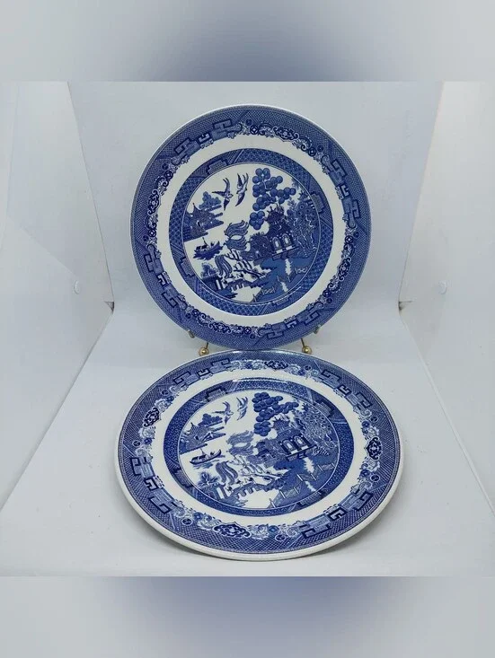 Johnson Bros 1940 Blue Willow Dinner Plates 10.25