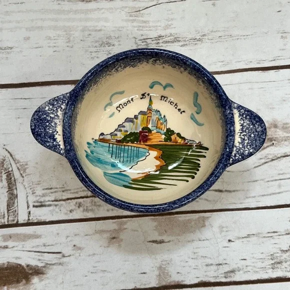 Mont Saint-Michel Hand Painted French Ceramic B. owl 4.5in