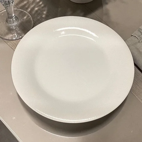 Ascot Japan White Porcelain‎ Dinner Plate, Vintage Ribbed Fine China Dinnerware