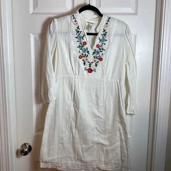Lucky Brand Floral Neck Line Embroidered Dress Size Medium Side Zip