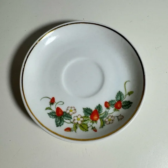 1978‎ Avon Strawberry Floral White Saucer with Gold Rim