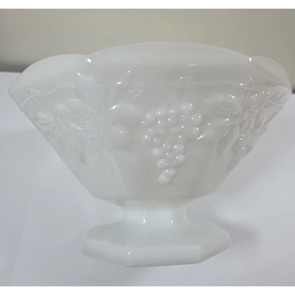 Vintage Anchor Hocking White‎ Milk Glass Grape Pattern Footed Fruit Bowl