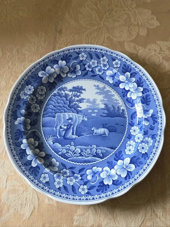 Spode Blue Room Collection Milkmaid Dinner Plate