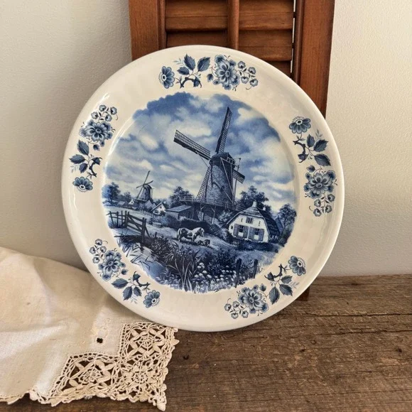 Delft-Blauw Hand Decorated Windmill Plate Made in Holland Blue White 9.75 Inch