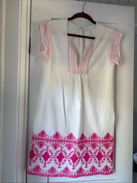NIBI White Dress with Pink Embroidery - Women's Shift Dress- XS