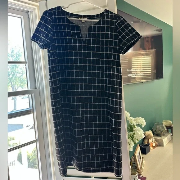 Elegant Black and White Checkered Dress