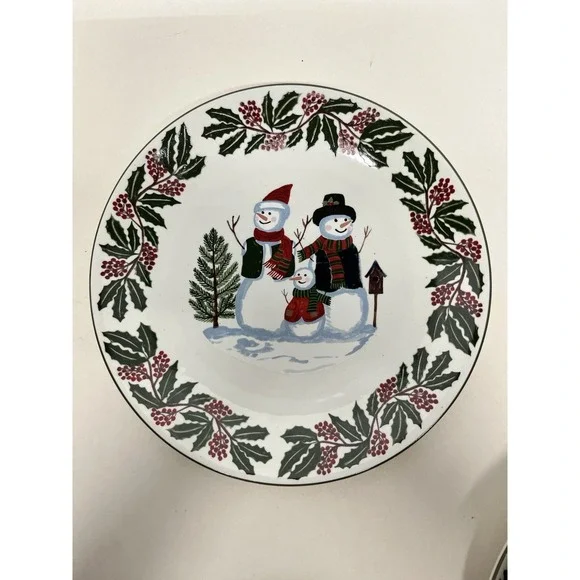 Set of 4 -  GEI Snowman Family and Christmas Tree Dinner Plate 10.5