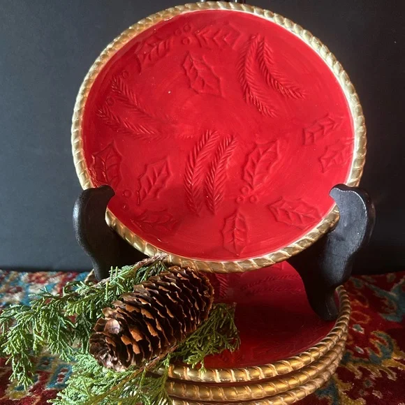 4 Studio Nova‎ Woodland Holly Christmas Dessert/Appetizer Plates Handpainted