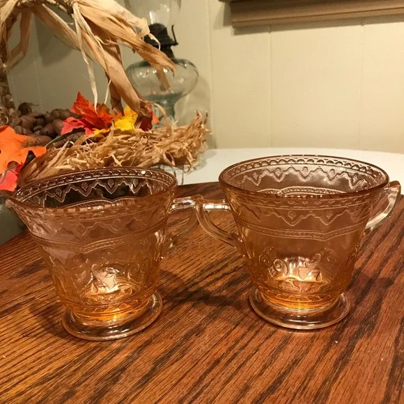 Pink/Amber Depression Glass Creamer and‎ Sugar Bowl