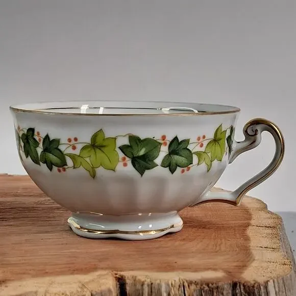 2 Vintage Regal China Lawndale Pattern Teacups Green Ivy Gold Trim Porcelain