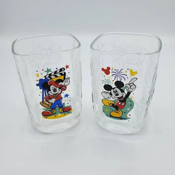 Vintage 2000 McDonald's Disney 3D design square glasses set‎ of 2