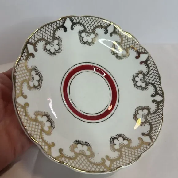 Regency Bone China Tea Saucer Gold Trellis Flowers Red Band England