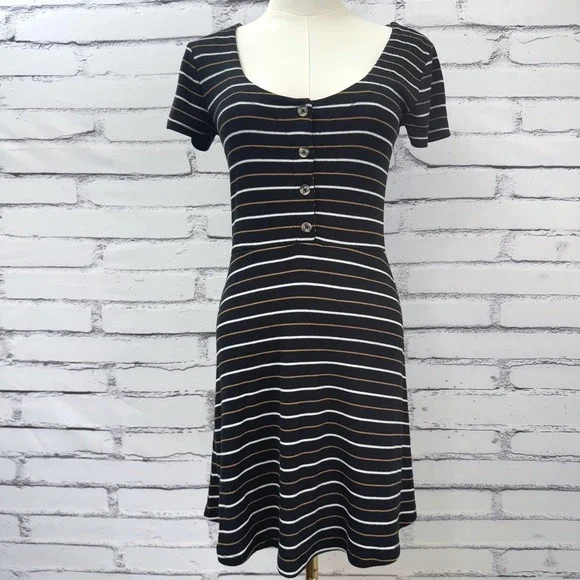 Aeropostale Seriously Soft Striped Ribbed Skater Dress Black Tan‎ White Medium