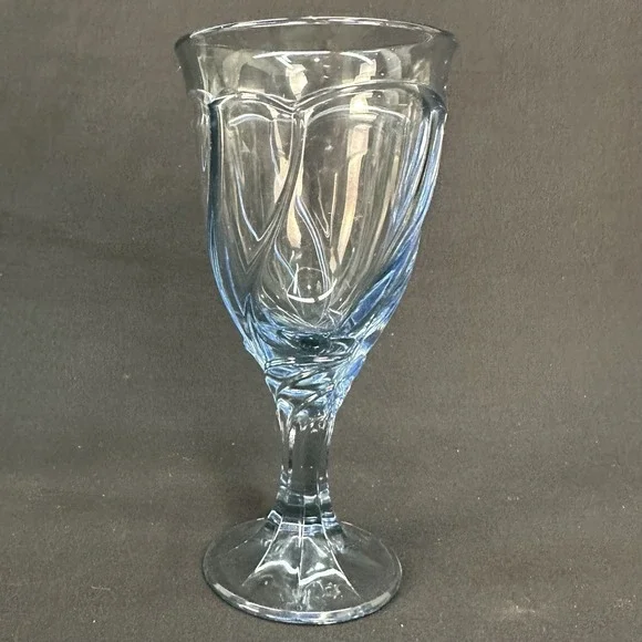 Noritake 'Sweet Swirl  -‎ Light Blue' 7 1/2