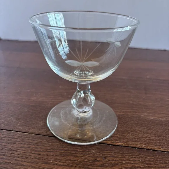 Vintage MCM Etched Starburst Cocktail Coupe Glass Clear Atomic Flower 4‎ inch