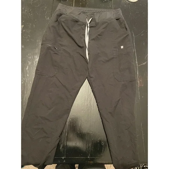 FIGS Technical Collection Black Scrub Pants L T Cargo Pockets Drawstring Waist