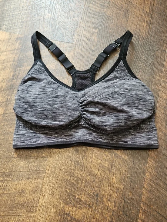 Old Navy Active Go-Dry Light Support Wireless Sports Bra in heather gray
