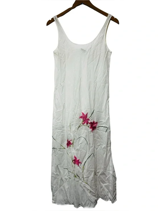 Vintage Natori Embroidered Night Gown