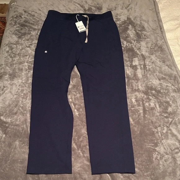 Figs Men’s Stretch Scrub Pants - Navy Blue