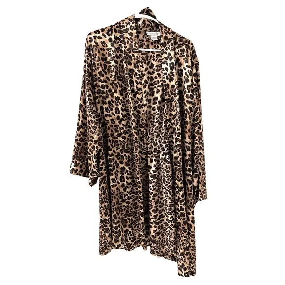 Morgan Taylor Size XL Intimates Animal Print. Light Polyester Fabric Long Sleeve