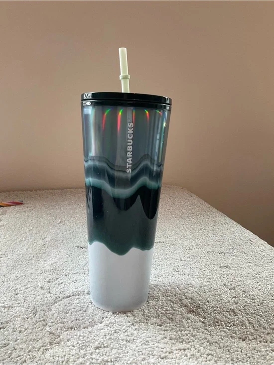 Starbucks 2021 Holiday Silver Dark Green White Wave Plastic Tumbler Cold Cup24oz