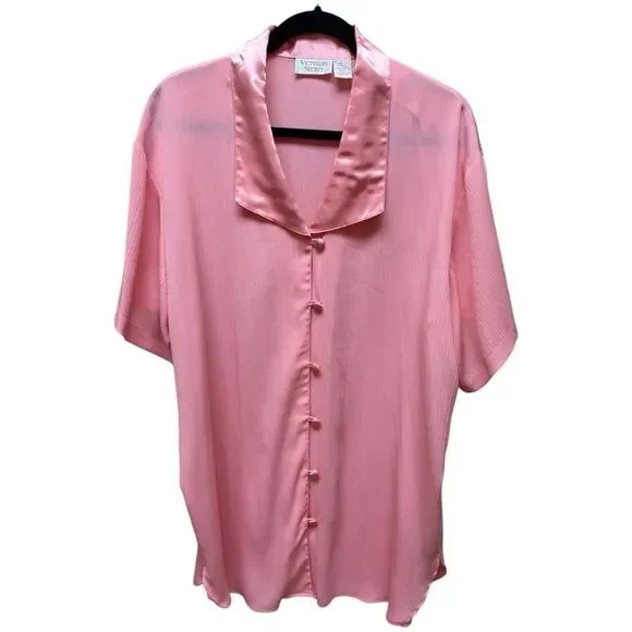 Vintage Victoria's Secret Gold Label satin notch collar nightshirt. Pink. Sz M/L