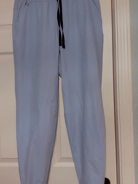 FIGS Jogger Scrub Pants – Medium Tall – NWOT