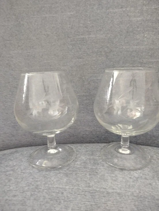 Brandy Stemmed Glasses Etched Flower