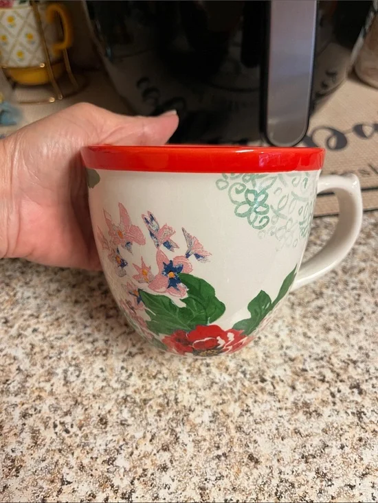 The Pioneer Woman Red Rim Floral Ceramic Mug “Flea market “  “country Garden”