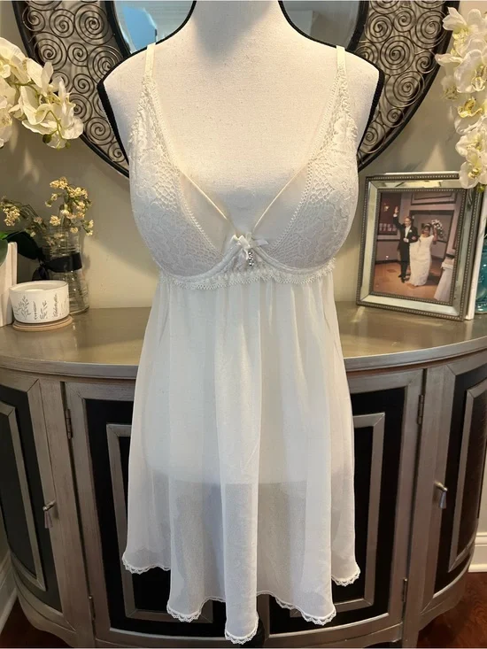 Sheer Lace Babydoll Chemise in Ivory