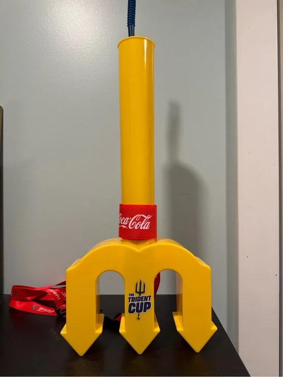 Seattle Mariners Yellow Trident Cup with Straw