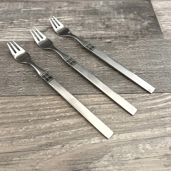 Oneida Northland DANISH FLING Stainless‎ Burnished 3 Cocktail Seafood Forks