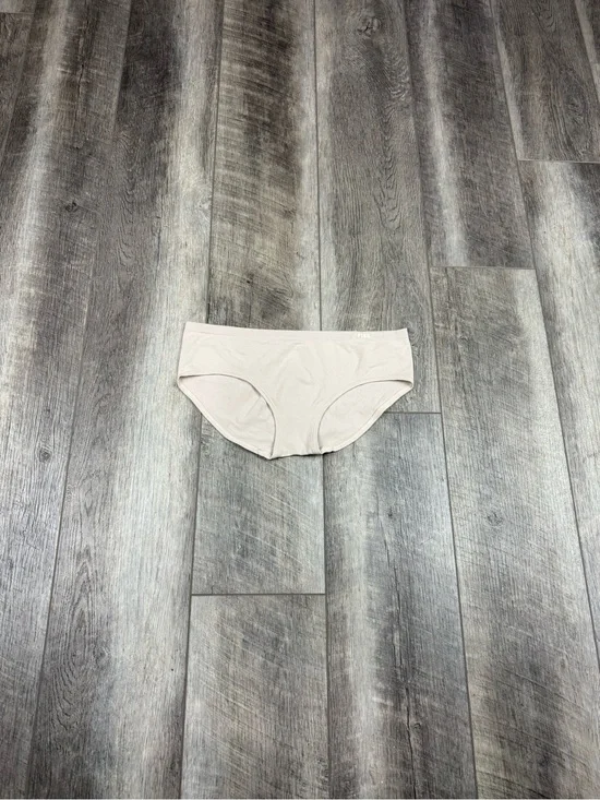 VS Cream‎ Hipster Underwear