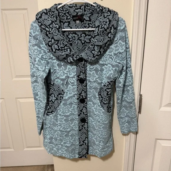 Elegant Floral Lace Blazer in Black and Blue