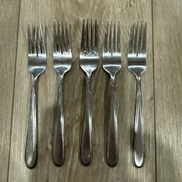Stanley Roberts Rogers Co Stainless Korea Vanity 5 Dinner Forks‎ Beaded Outline