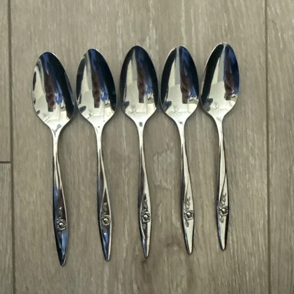 Oneida Community Stainless Flatware My Rose Set of 5 Vintage Teaspoons‎