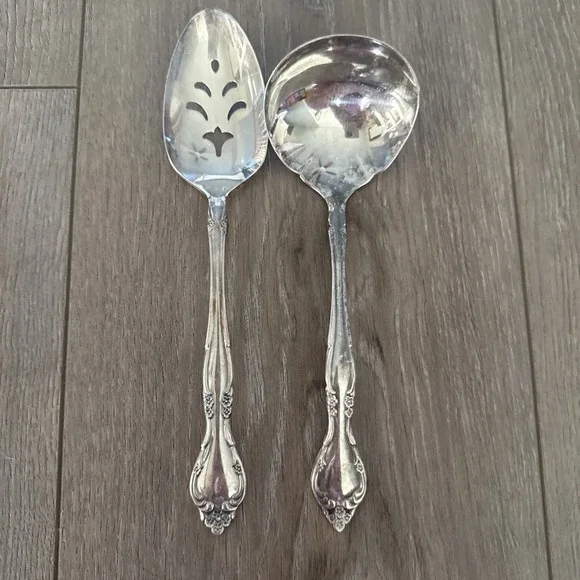 Oneida Community Stainless Affection Serving Set Ladle Pierced Spoon NEW