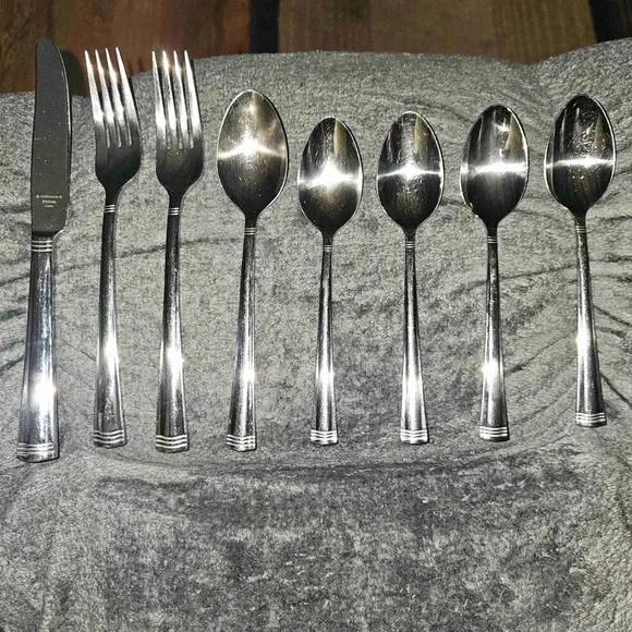Gorham Stainless 18/10 Silverware Lot 8 Pieces Forks Spoons Knife‎ Flatware