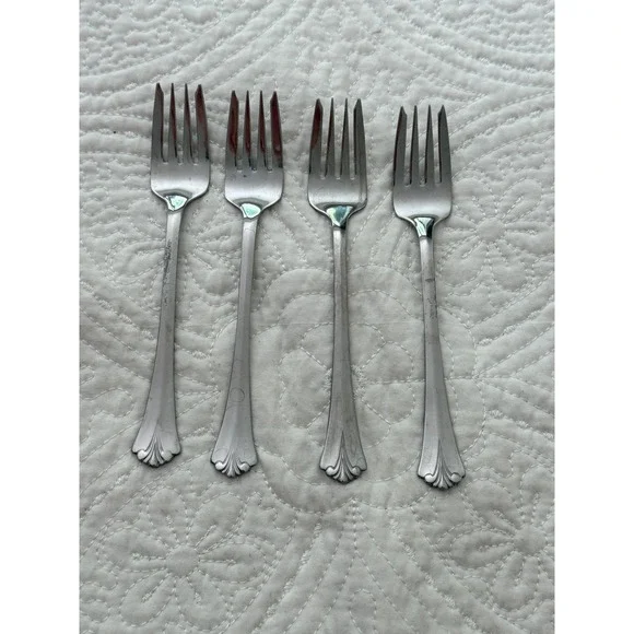 Pfaltzgraff Biscayne Salad Forks 4pc 6.25in Silver Stainless Steel Fan Shell